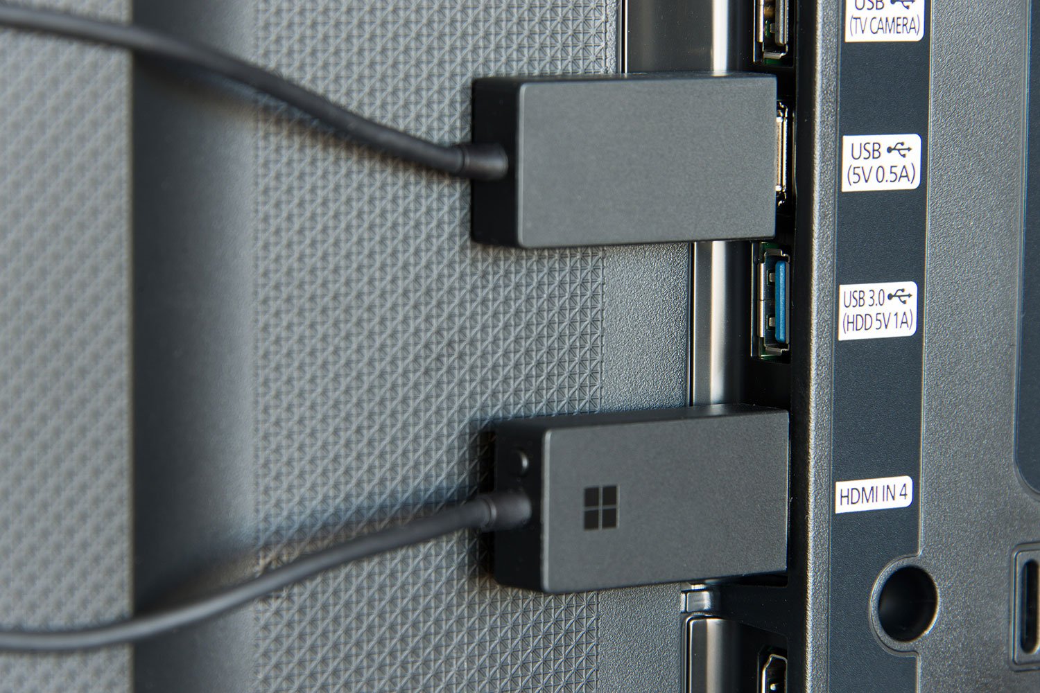 Difference between Microsoft Wireless Display Adapter: Understanding The Difference